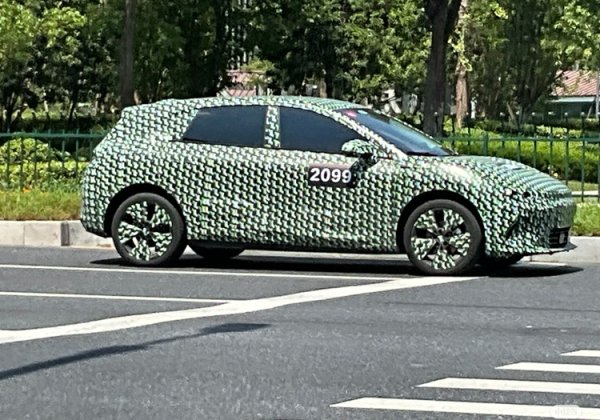 国华通配资 两厢车还是SUV？零跑B05曝光，激光雷达版本有望10万以内